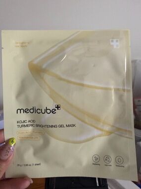 Medicube Turmeric Brightening Gel Mask